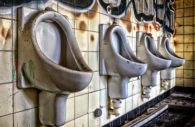 öffentliche Toiletten